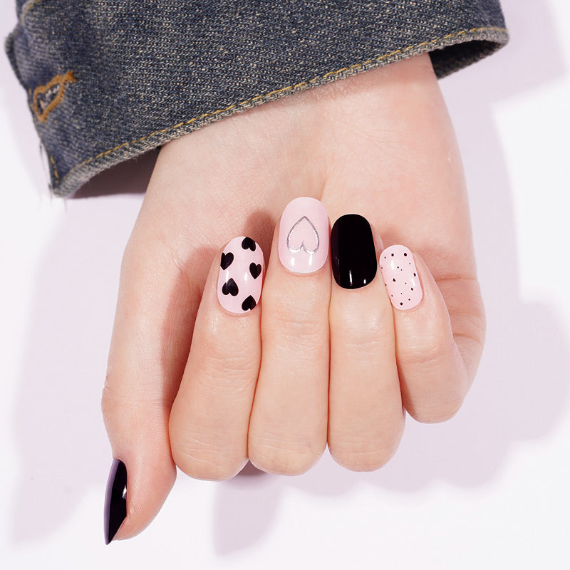 Fekete-Nude Szívecskés