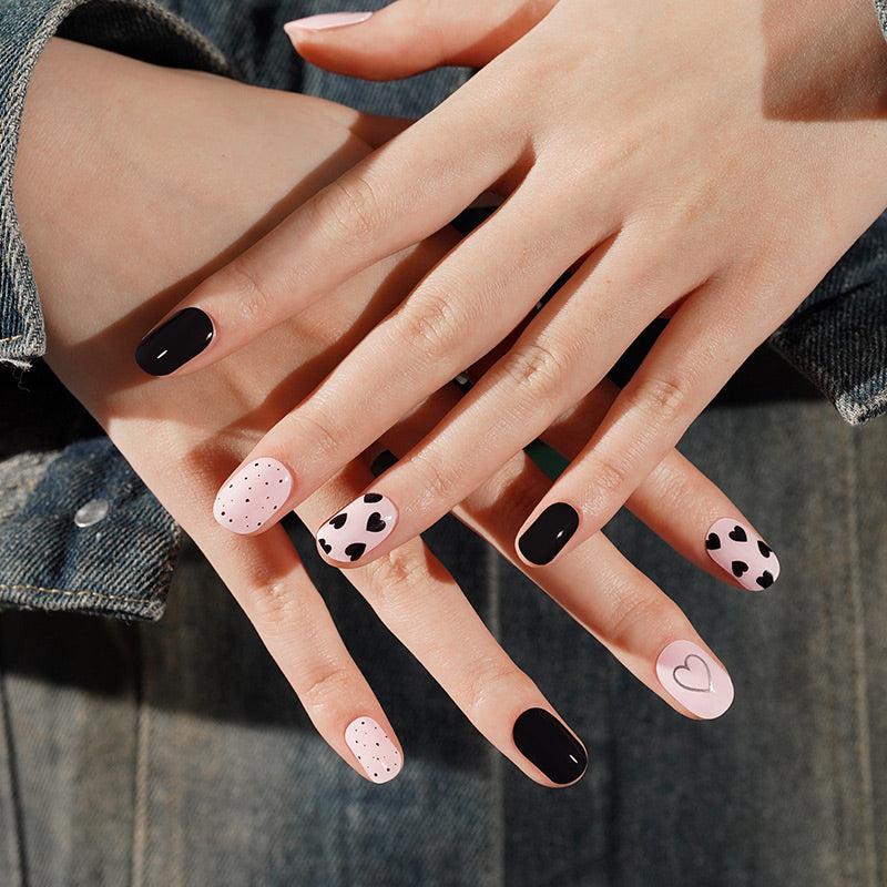 Fekete-Nude Szívecskés