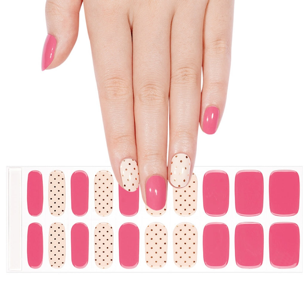 Růžové s puntíky