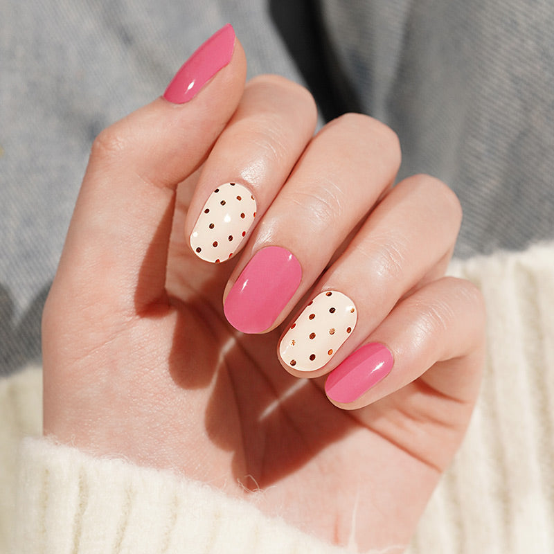 Růžové s puntíky